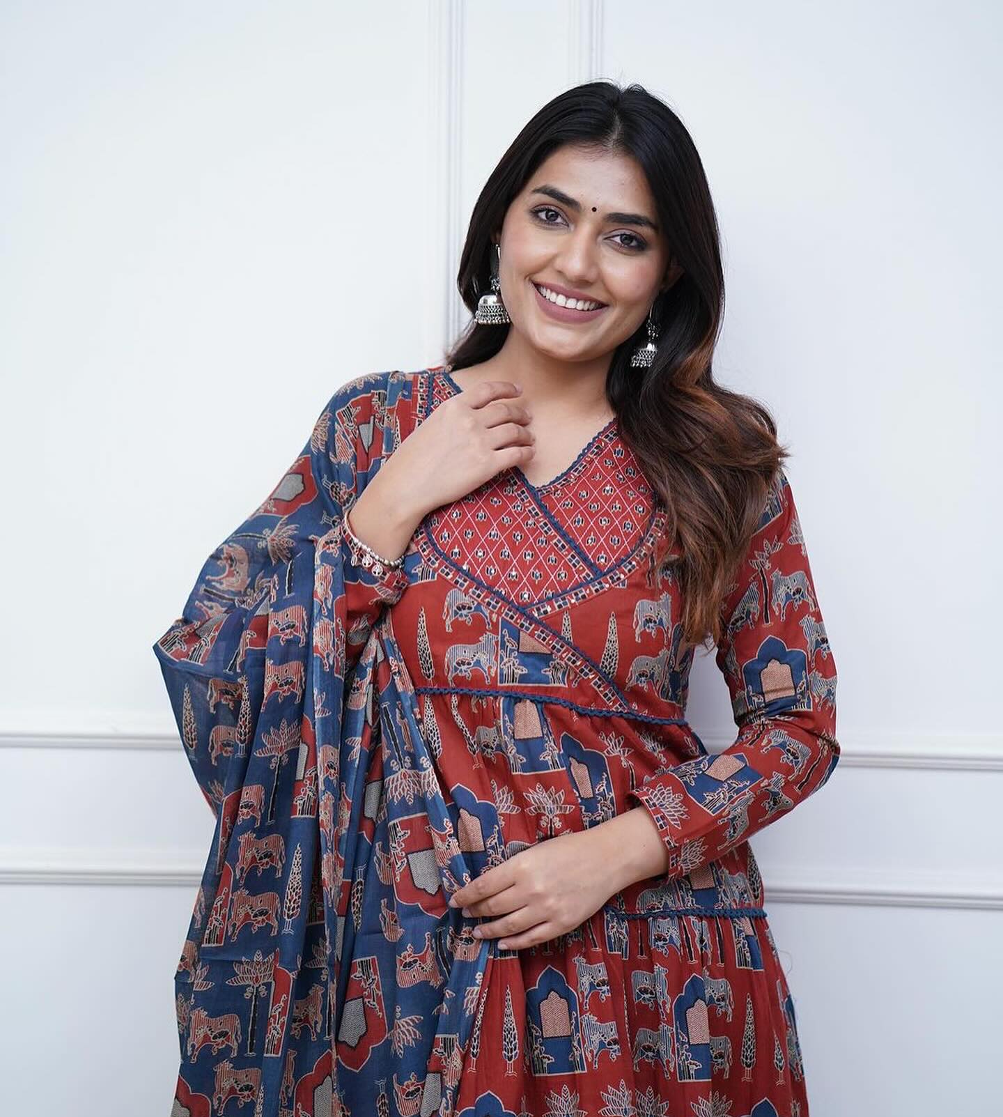 Women Red Floral Printed Anarkali Kurti Pant & Dupatta Set